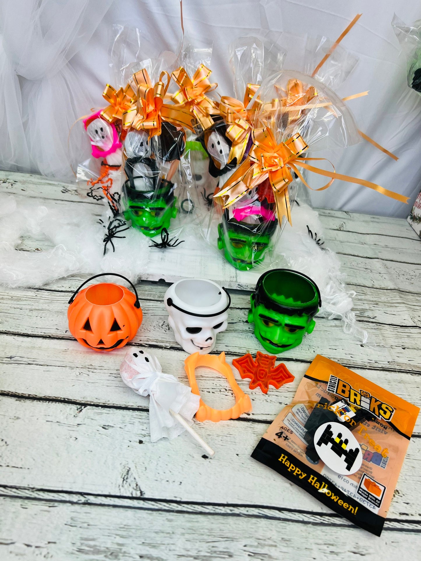 Halloween Trick or Treat Bucket Mini Bucket Kids Halloween Basket Halloween Trick or Treats Halloween Toys Building brick boo bag filler