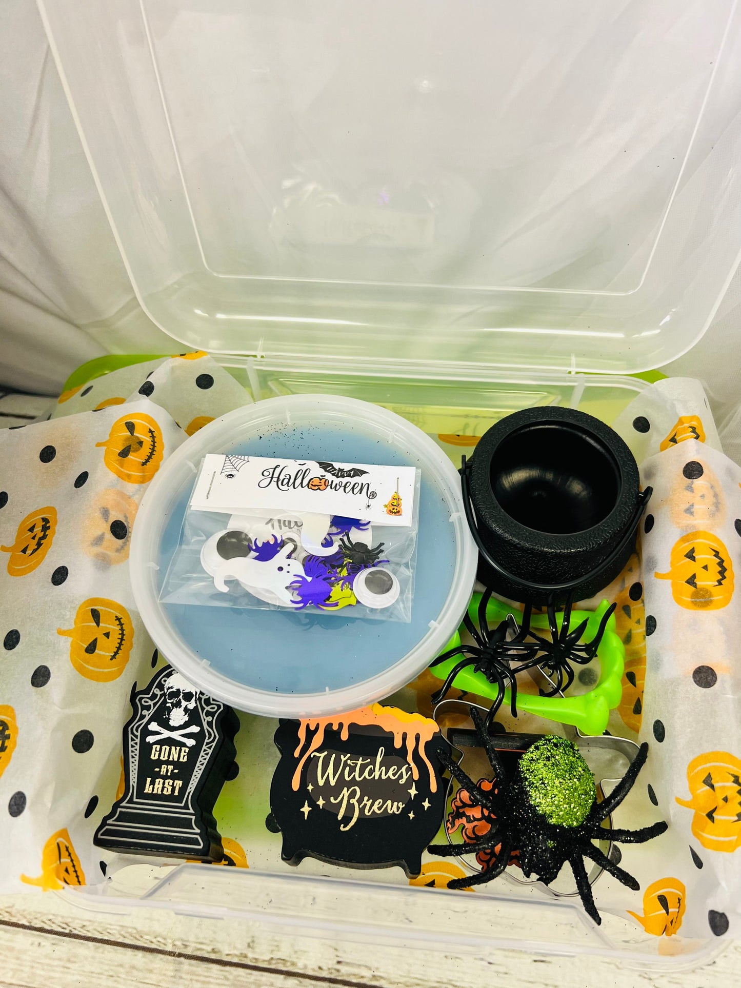 Halloween kids sensory slime sand | Trick or Treat | Kids Halloween activity | Halloween Craft Kids Sensory Activity Busy Box