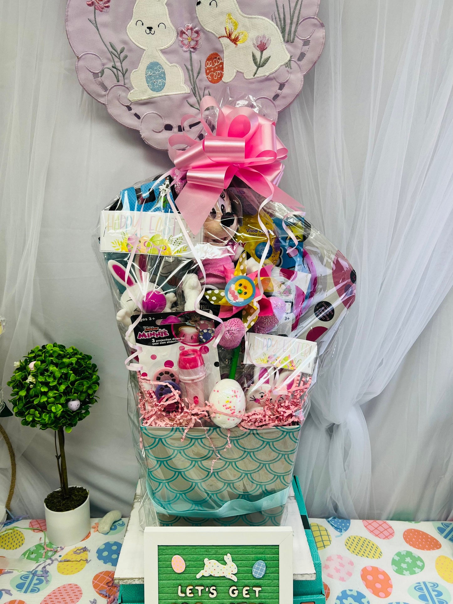 15 piece minnie mouse prefilled gift basket birthday gift christmas gift kids gift gift basket girls easter basket DELUXE Easter PRINCESS