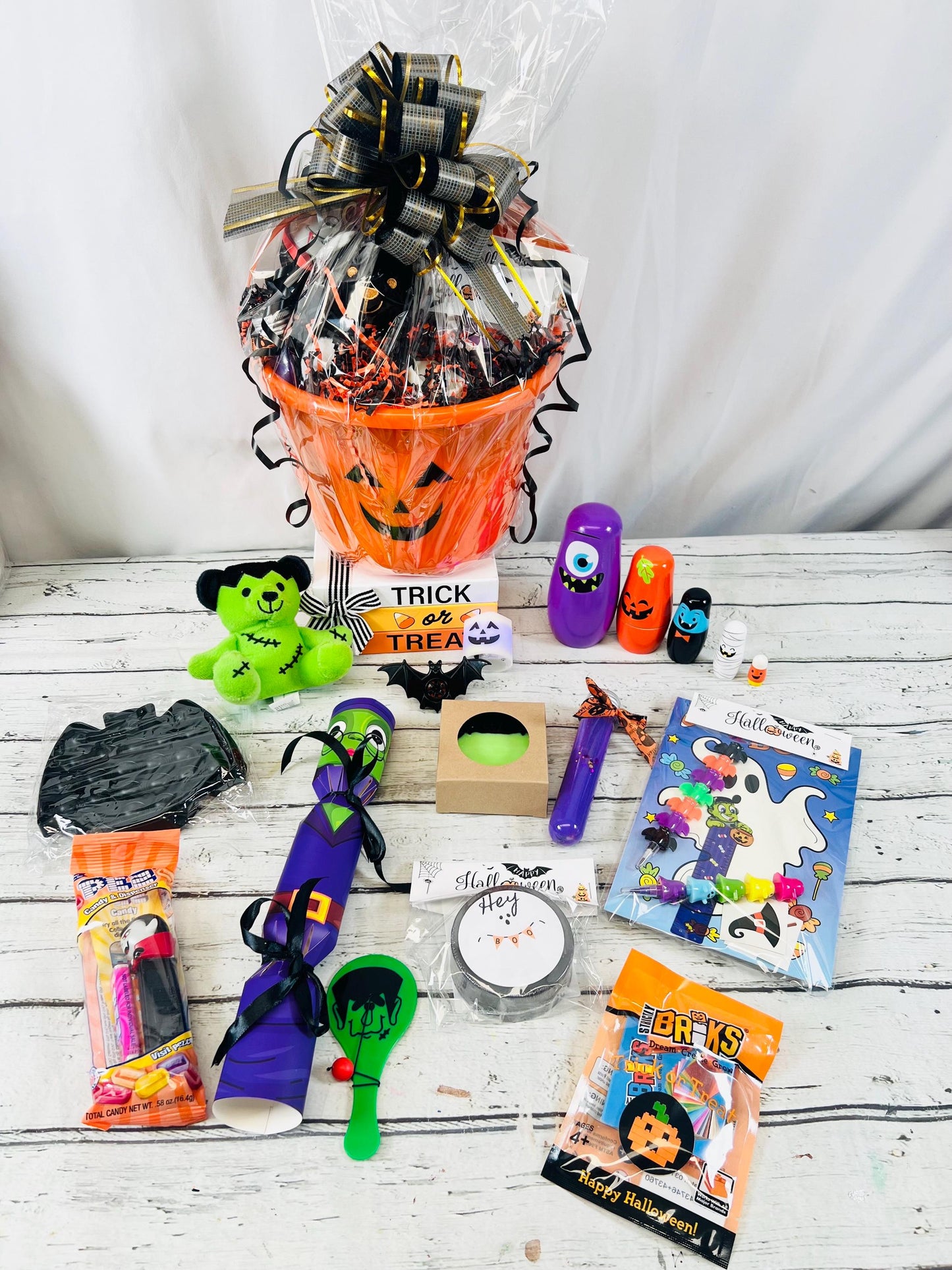 Ready to ship*Personalized Halloween Bucket for kids | Boo Basket | Boo Bucket | Kids Halloween Gift | Trick Or Treat | Halloween Handout