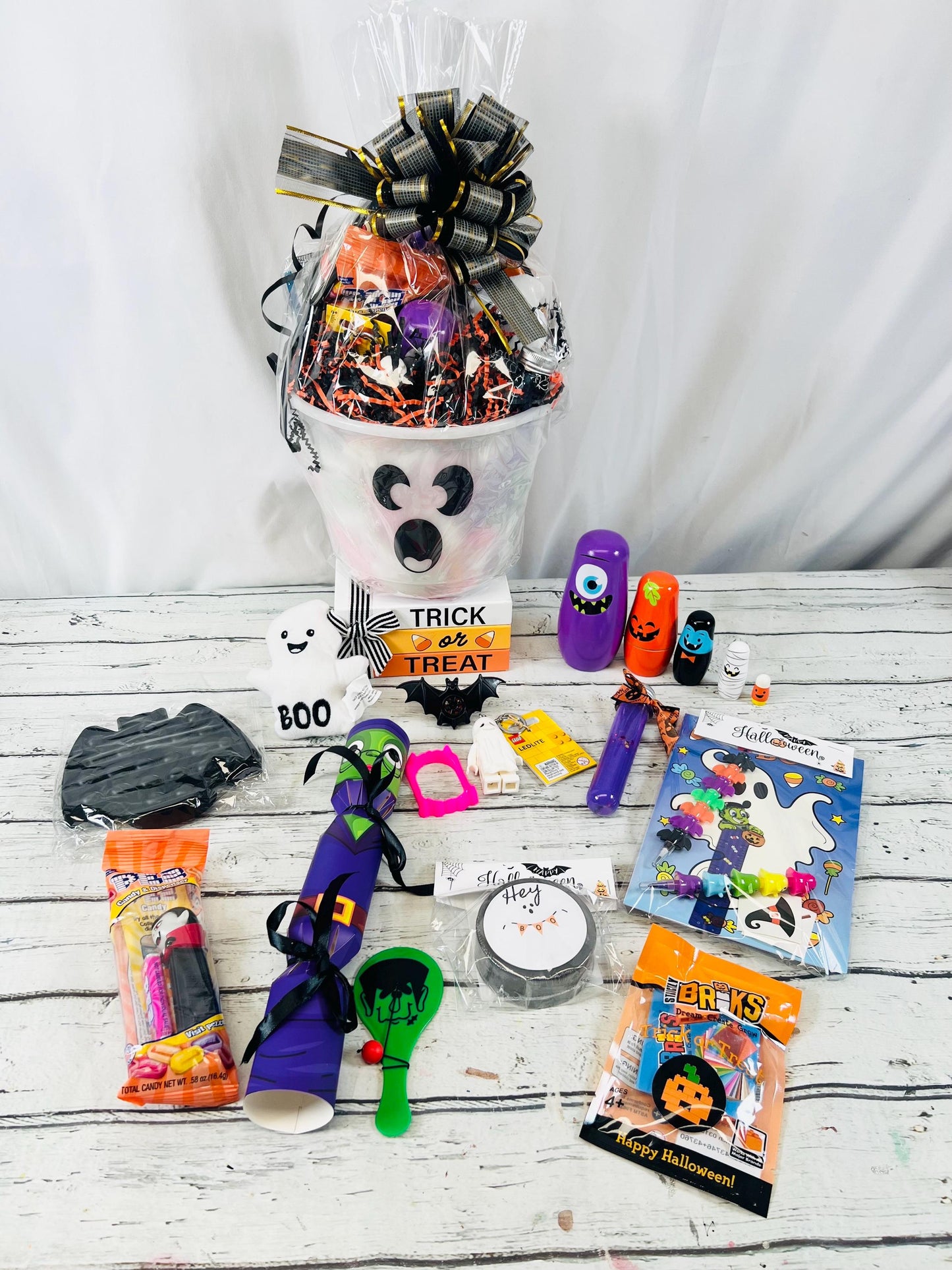 Ready to ship*Personalized Halloween Bucket for kids | Boo Basket | Boo Bucket | Kids Halloween Gift | Trick Or Treat | Halloween Handout